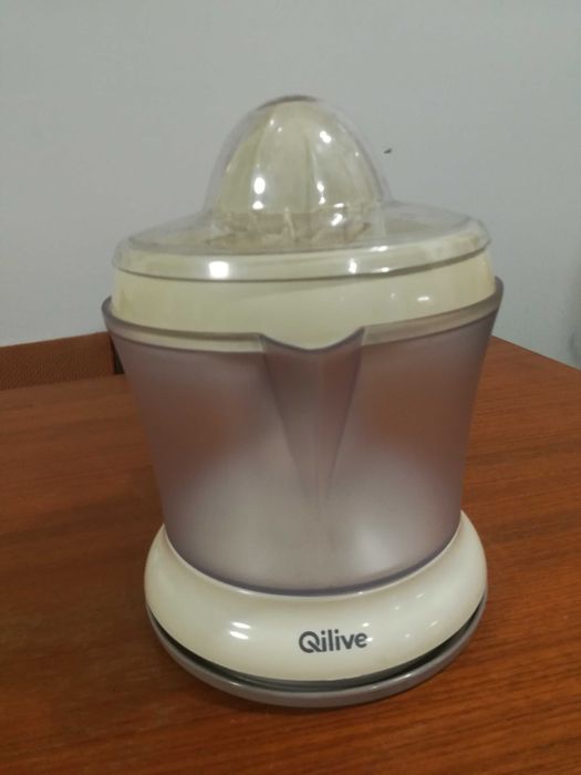Elektryczna wyciskarka do cytrusów Qilive Q 5646