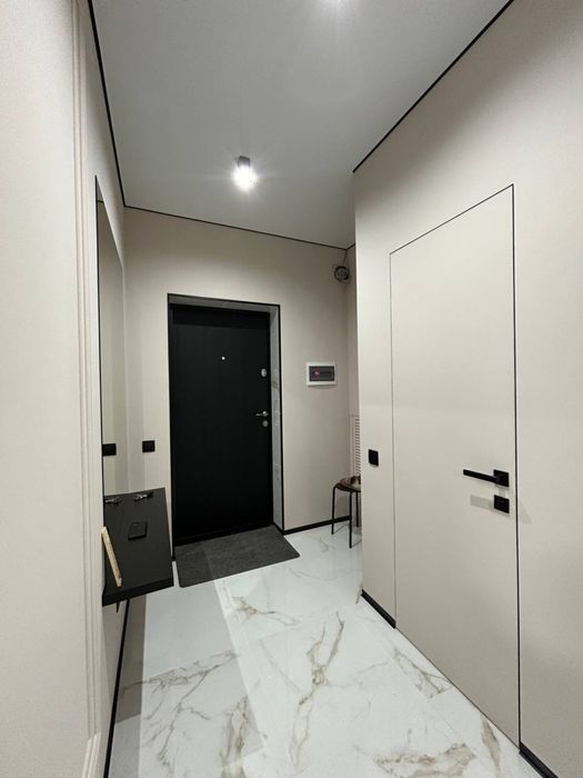 Велика однокімнатна квартира з ремонтом в ЖК Гранд Бурже