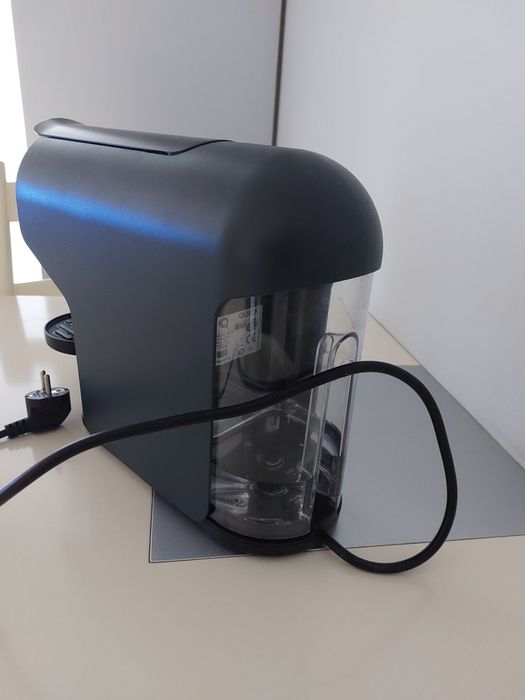 Máquina de café Delta Q pronta a utilizar