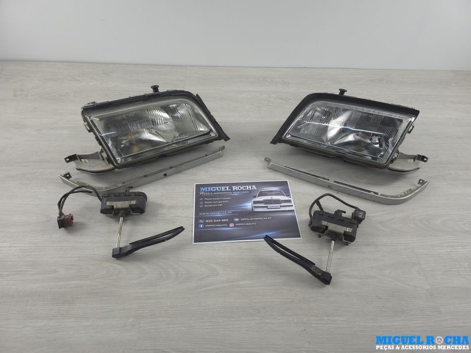 Conjunto de opticas originais xenon com sistema lava-farois Mercedes C