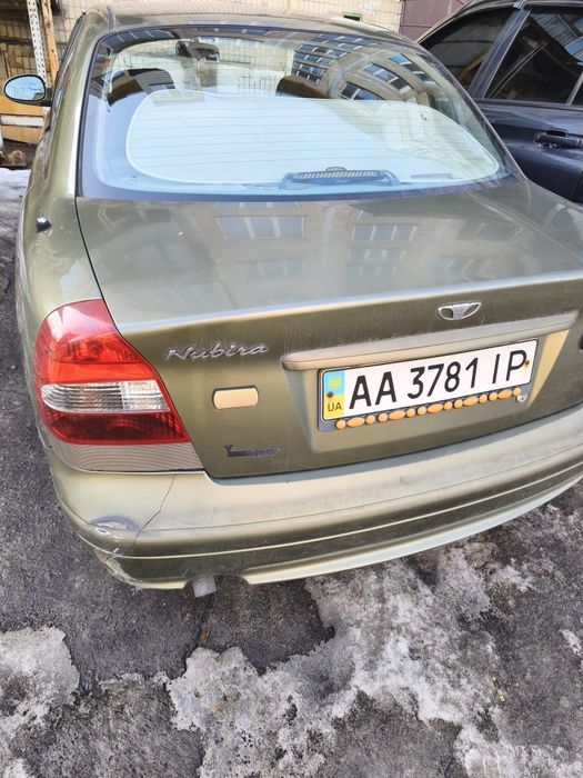 Продається Деу-Нубіра 2003 року  2 л. газ- бензин. На ходу, сів поїхав