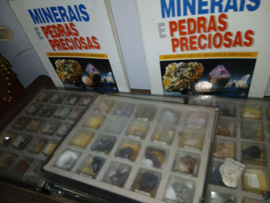 Colecao. 140  Minerais pedra preciosa  e franciculo  por 140 €