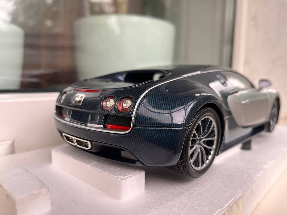 Bugatti Veyron 1/18スケルモデルミニカー Minichamps Bugatti Veyron Super Sport 1/18: 8 000 грн