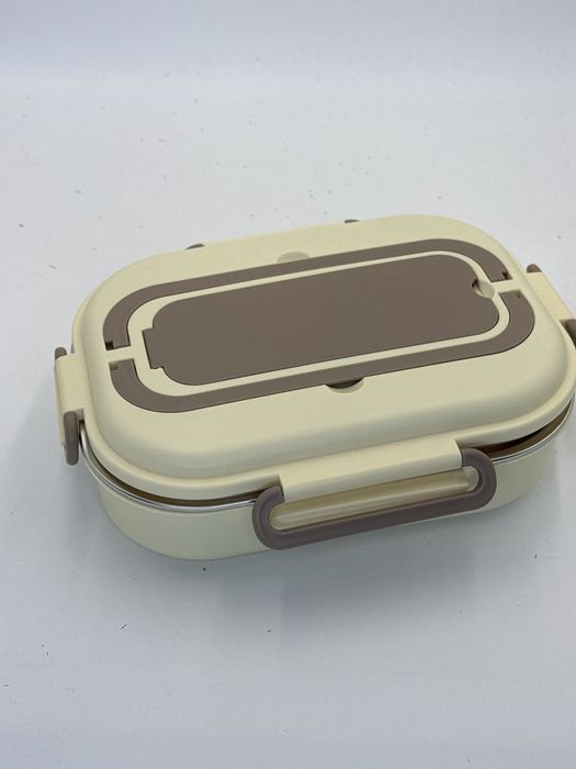 Nowy lunchbox z przegródkami + pałeczki i łyżeczka