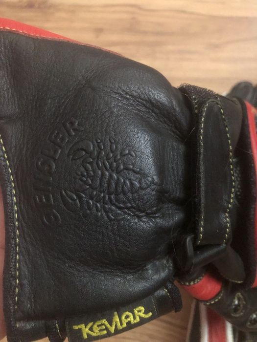 Продам перчатки для мотоцикла