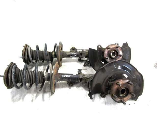 , TOYOTA VERSO amortyzatory piasty zwrotnice 2.2d
