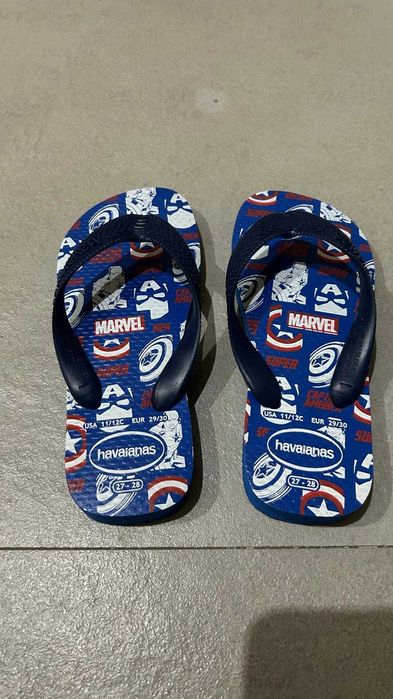 Havaianas Top Marvel Logomania Capitão América