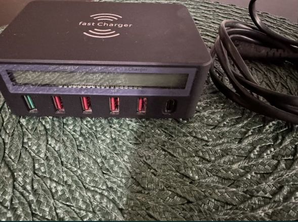Multiładowarka 100W