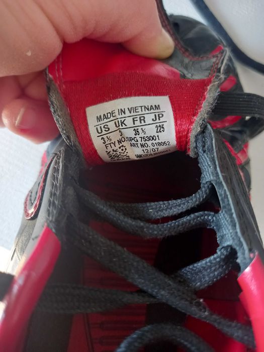 Korki buty sportowe do gry w piłkę nozna noge adidas