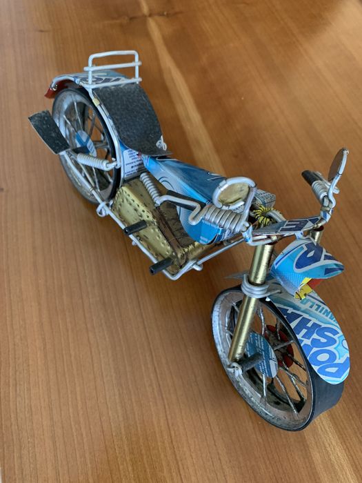 Mota miniatura feita à mão