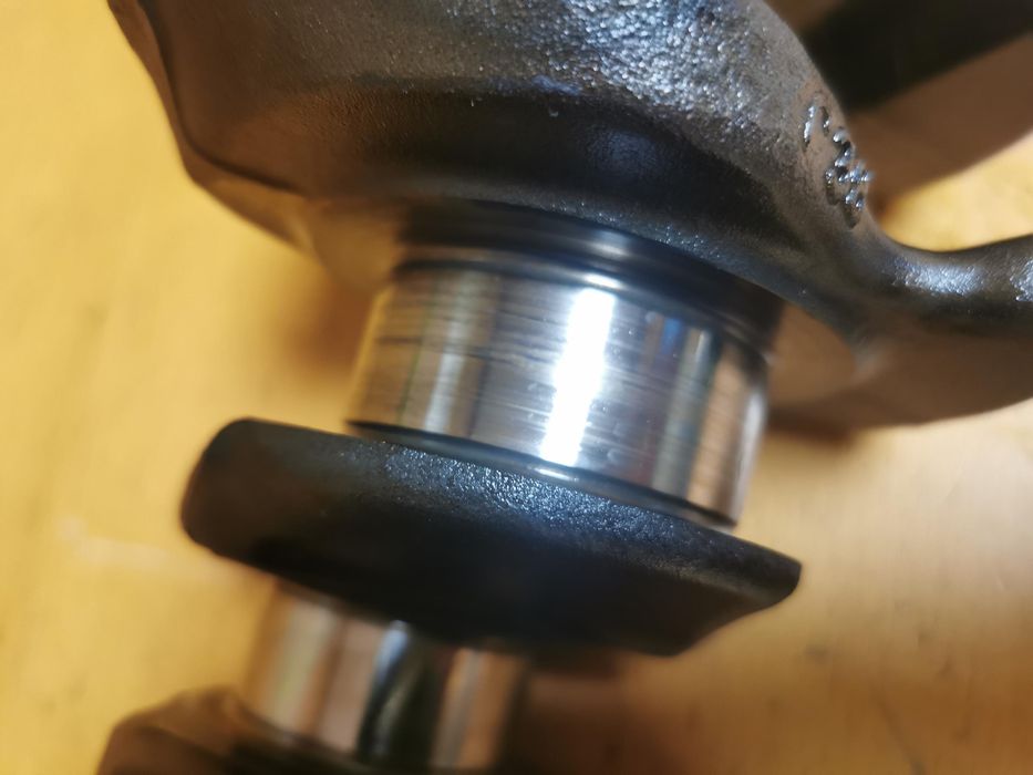 Wał korbowy bmw x6 e71  lci 30D 306km n57d30b