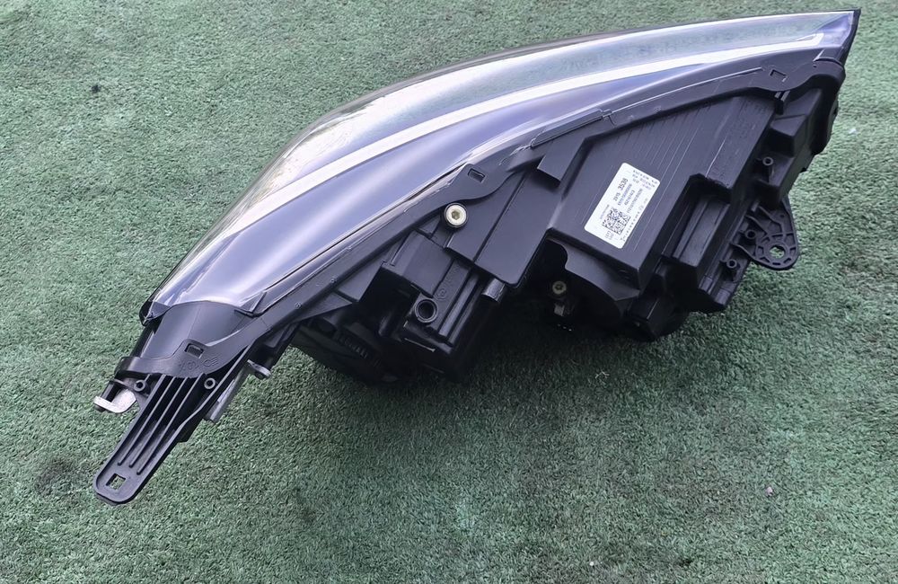 Ótica/Farol esquerdo Opel crossland X (P17)