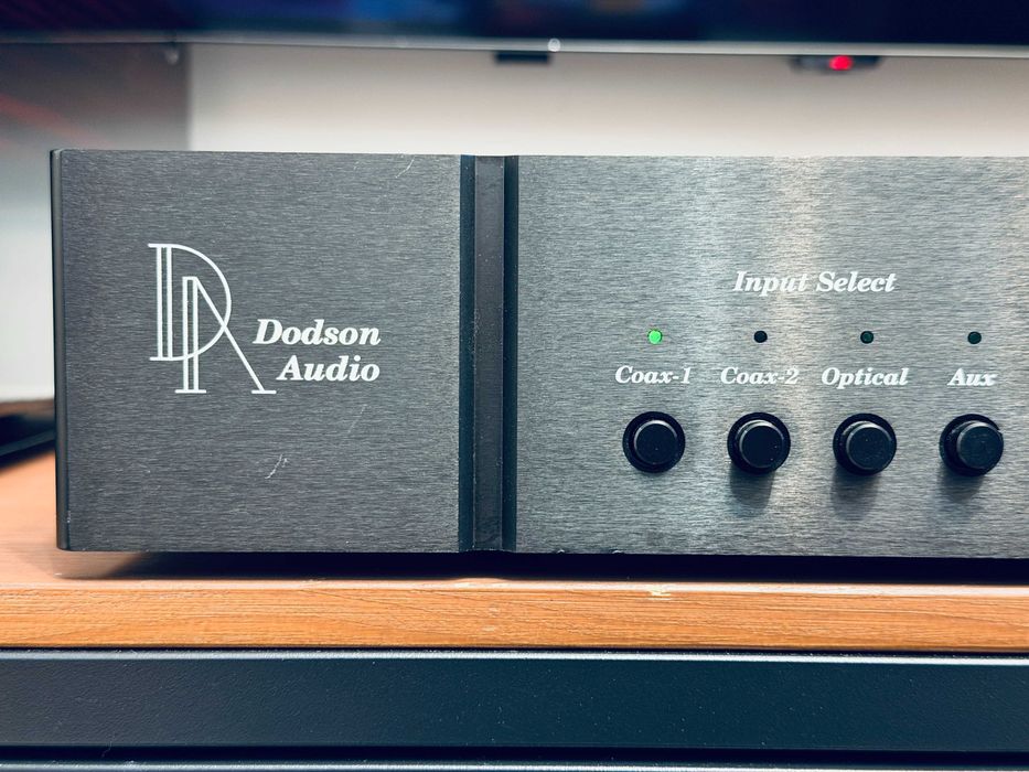 Dodson DA-217 MK II — американский мультибитный ЦАП, категория A у Absolute Sound ℹ️ чипы Burr-Brown K-grade, R2R | США, 220В, комплект документов