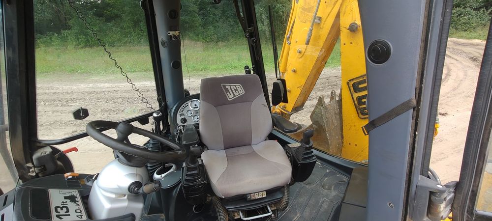 JCB 3CX 2007 rok – 1690 mth – 4 łyżki – bardzo dobry stan