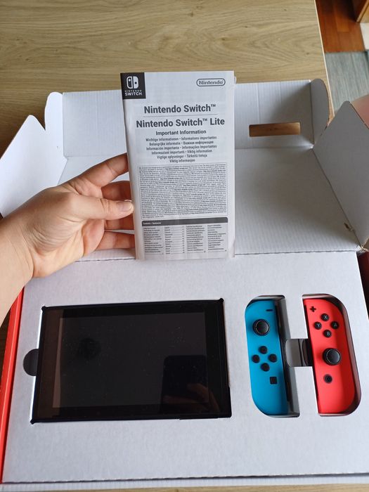 Nintendo Switch Consola Portátil [ler descrição]