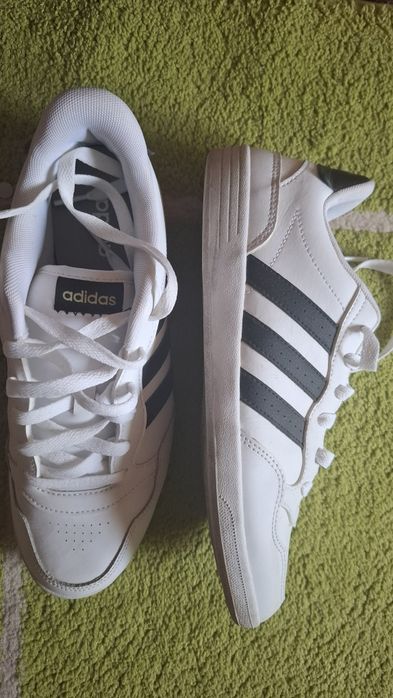 Продам взуття у відмінному стані