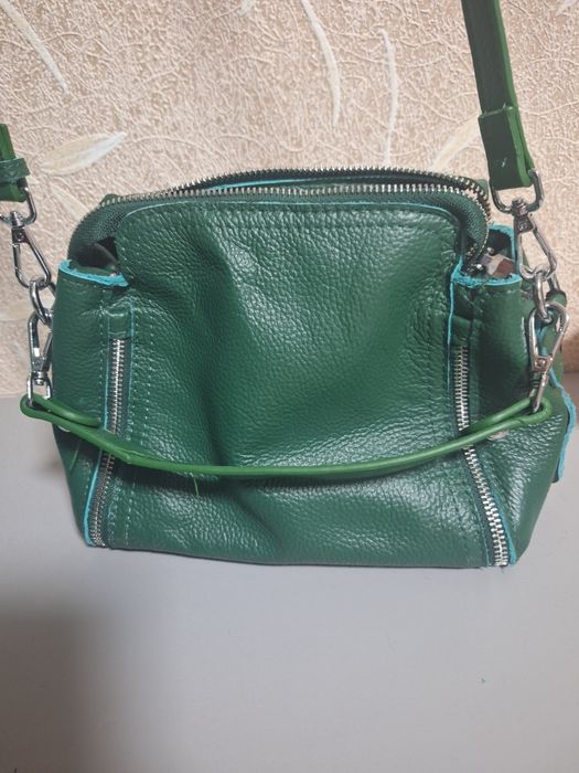 Нова шкіряна сумка