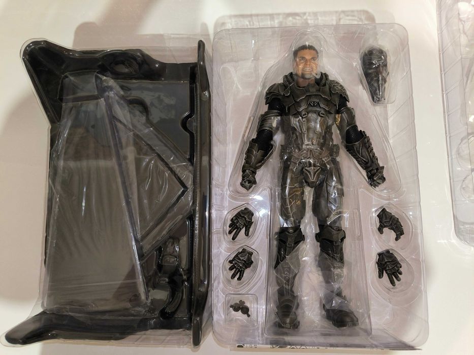 Фигурка Генерал Зод от Hot Toys (General Zod, MMS216, Man of Steel)