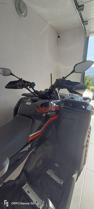 Moto quatro semi novo