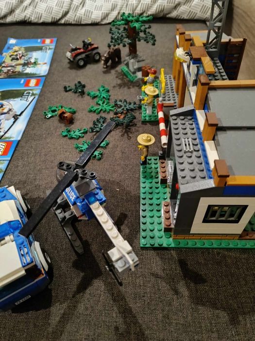 LEGO City 4440 Leśny Posterunek Policji - Niekompletny Zestaw