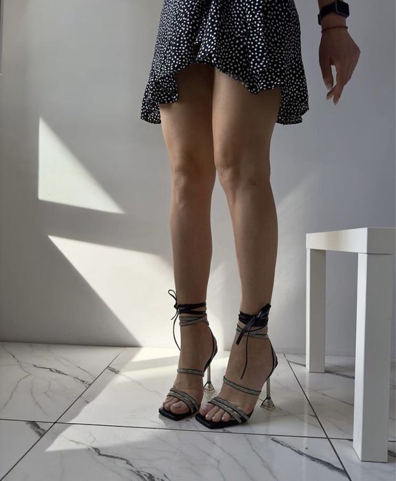 Продам сяючі босоніжки