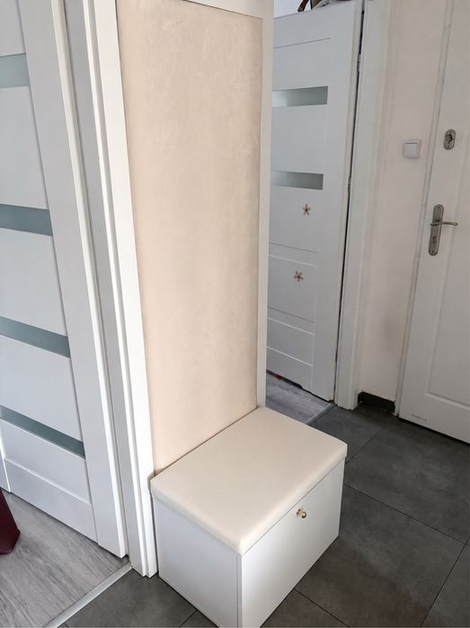 Pufa + panel tapicerowany bezowy idealny na przedpokoj