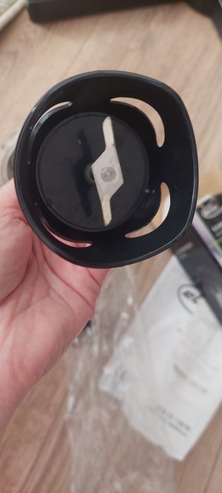 Блендер  Elta STABMIXER SY-1201B.