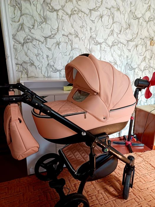 Продам коляску 2в1
