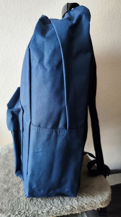 Mochila Escolar Azul Marinho, design moderno e prático da Ambar
