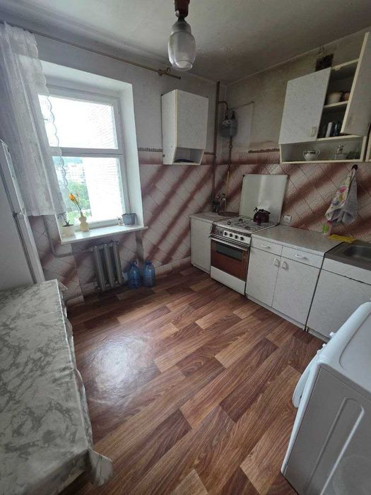 Продаж 4 кімнатної квартири вул Паньківського (район Мазепи )