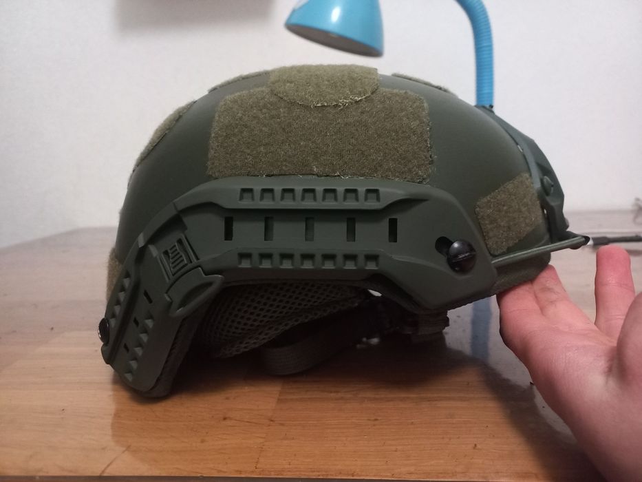 Продам військову каску