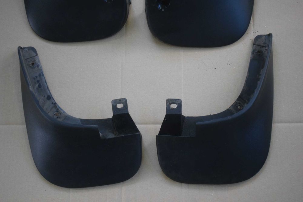 komplet chlapacze chlapacz HYUNDAI TUCSON I 04-09R.