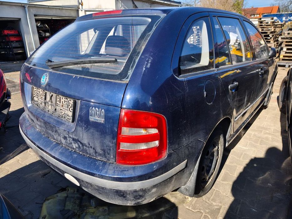 skoda fabia kombi sedan hatchback benzyna 1.4 i 1,2 benzyna na części