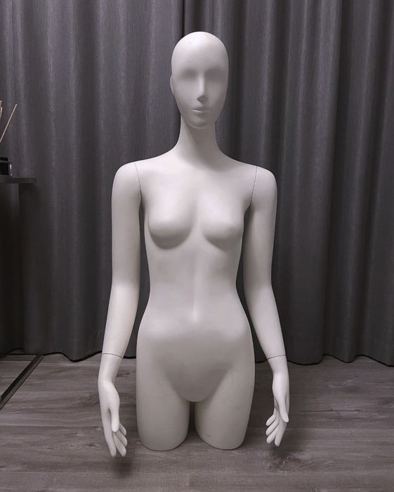 manekin tors z rękoma i głową  nowy marka panther