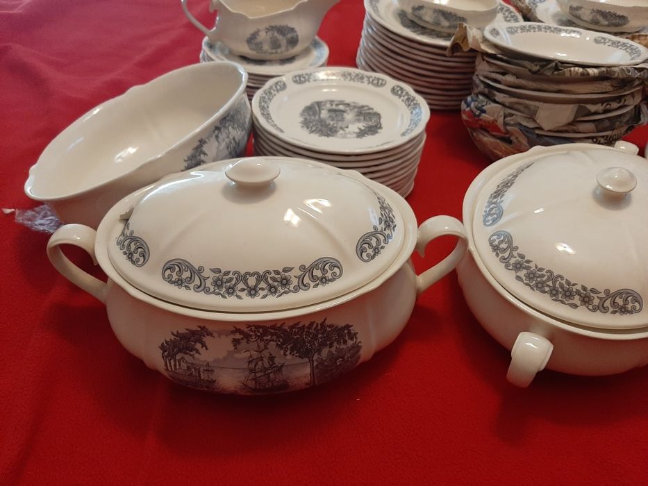 Serviço  de jantar de Sacavem