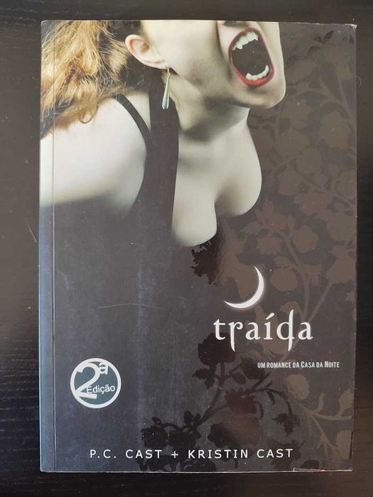 (Env. Incluído) Traída de Kristin Cast e P. C. Cast