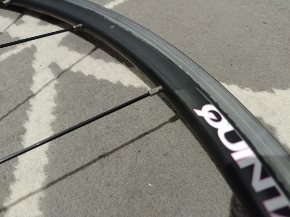 Koło szosowe qr przód