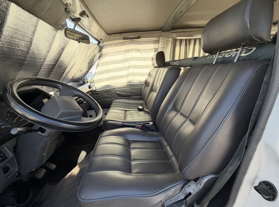 Mitsubishi L300 NACIONAL & UNICA !! 6 Lugares
