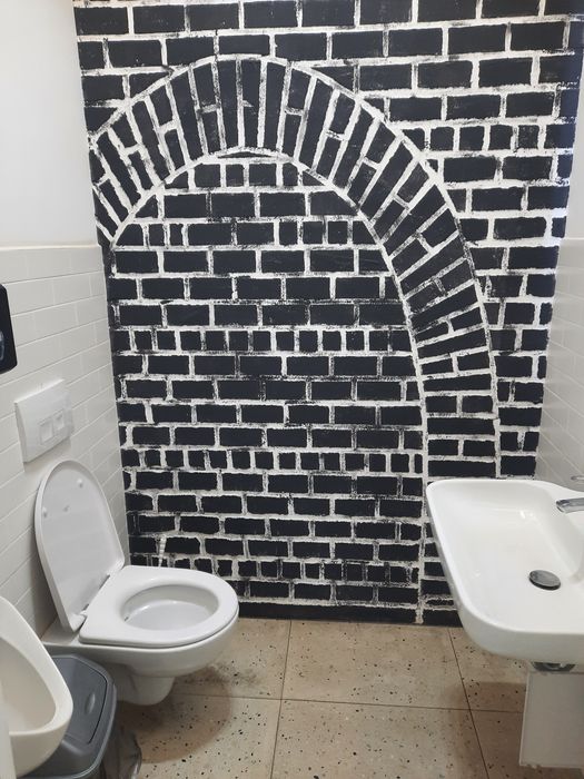 Кабінет в офісному приміщенні. Центр.