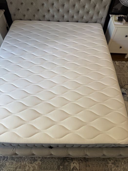 Materac IKEA VAGSTRANDA sredniotwardy