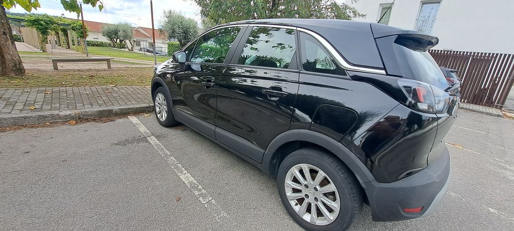 Opel Crossland 1.5 Turbo D 120cv Auto – 2021 – Muito Estimado! foto 3