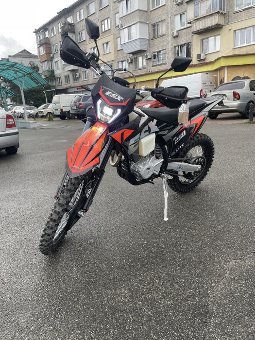 Мотоцикл ESX 250 Lite II