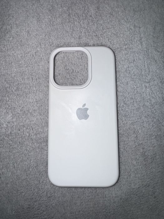 Різні чохли для iPhone 15 Pro