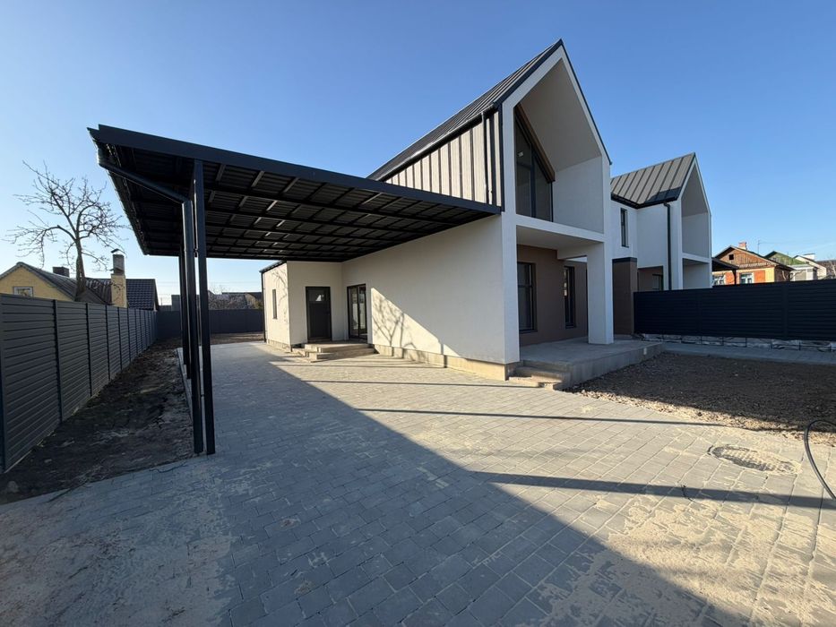 Продається будинок, новобудова, у престижній локації міста