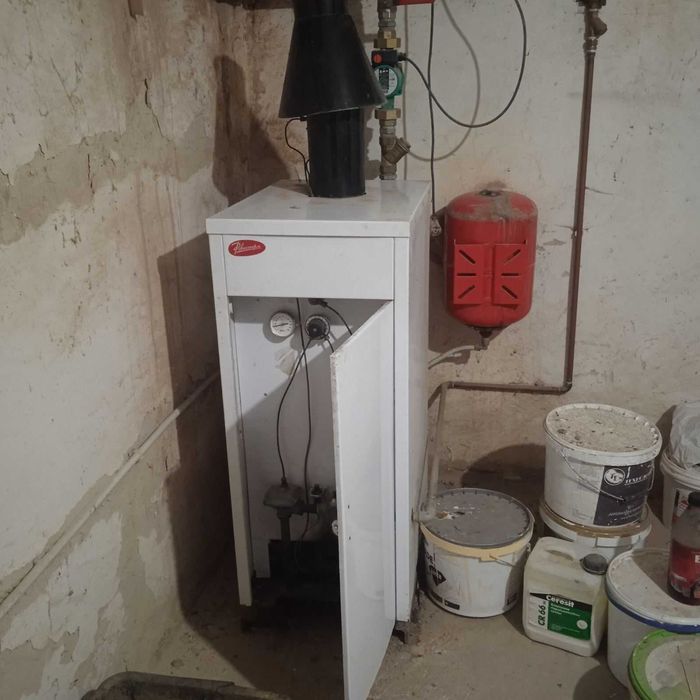 Продам підлоговий газовий котел Данко