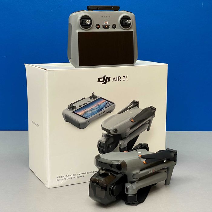 DJI Air 3S Fly More Combo (DJI RC 2)