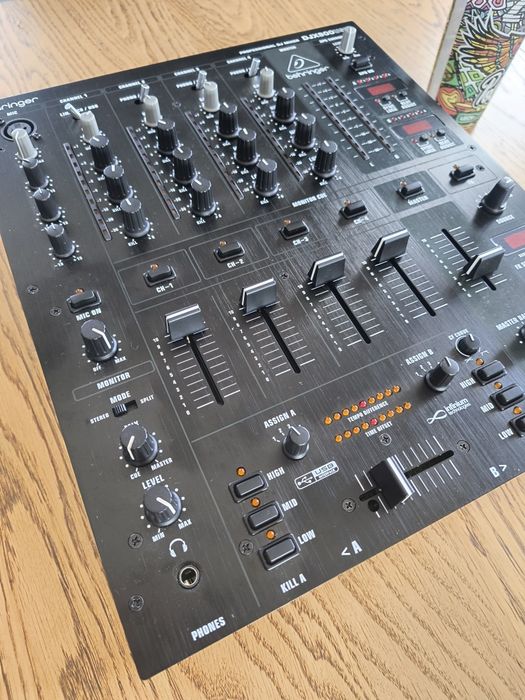 2x Pioneer CDJ 400 + Behringer DJX900 USB
