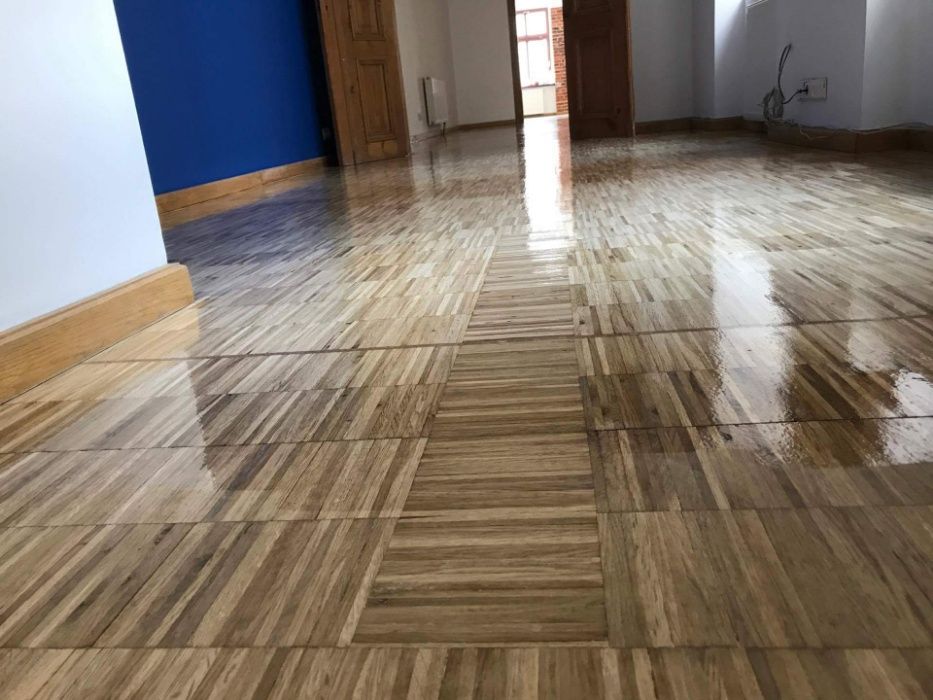 Cyklinowanie bezpyłowe -lakierowanie ,listwy, naprawy.