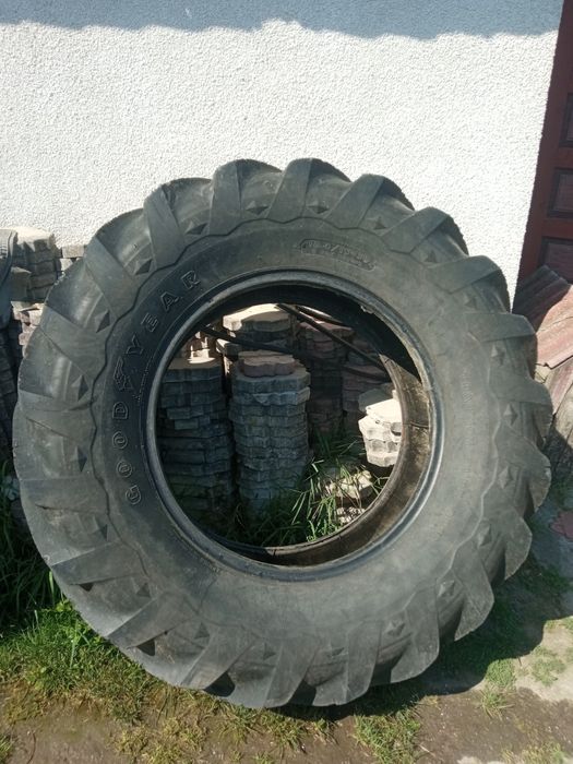 Продам шини 18.4/15 - 30