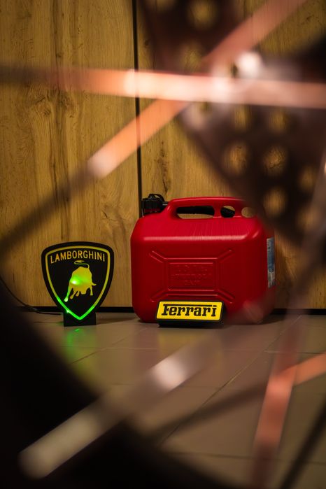 Peças de decoraçao automóvel e motard